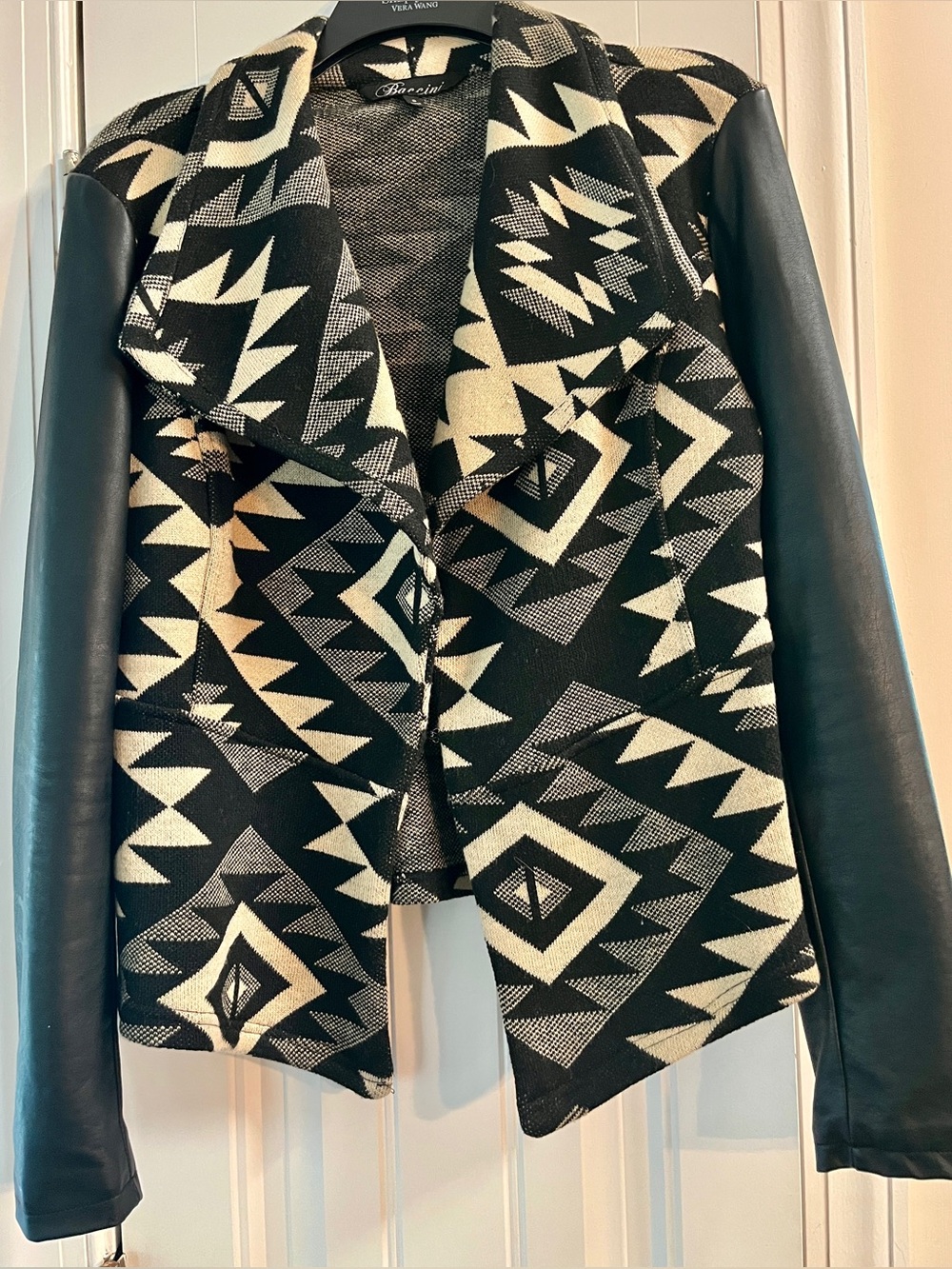Baccini Black & Tan Aztec
Tribal Southwestern fabric
Jacket Faux Leather Sleeve